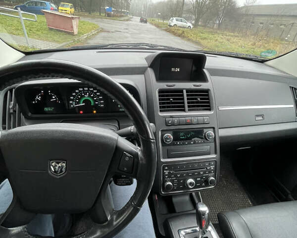 Сірий Додж Джорні, об'ємом двигуна 2 л та пробігом 167 тис. км за 9500 $, фото 1 на Automoto.ua