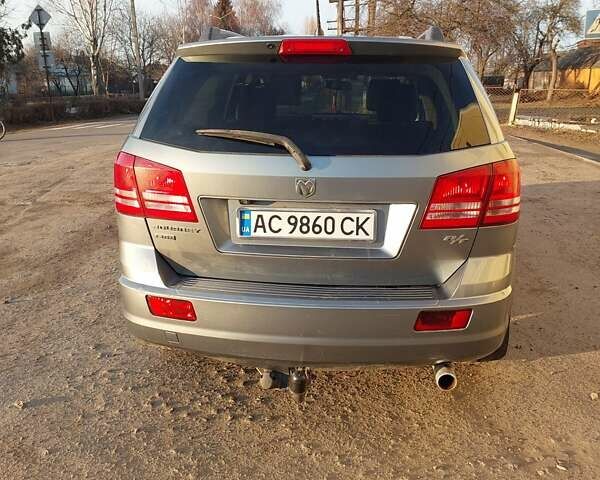 Серый Додж Джорни, объемом двигателя 1.97 л и пробегом 212 тыс. км за 8700 $, фото 5 на Automoto.ua