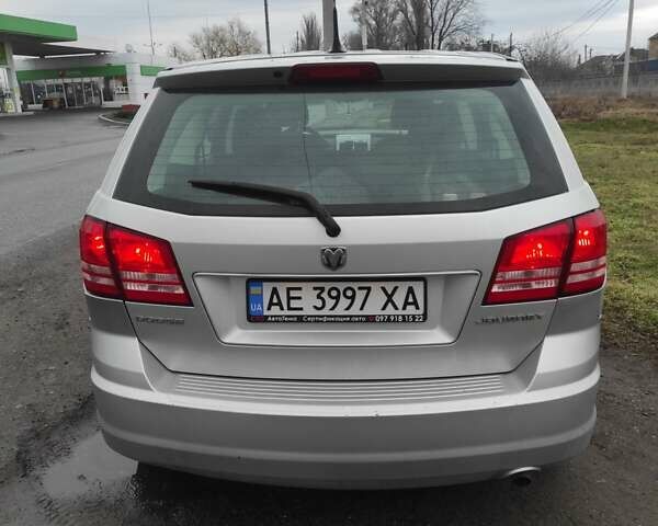 Серый Додж Джорни, объемом двигателя 2.4 л и пробегом 416 тыс. км за 7300 $, фото 5 на Automoto.ua