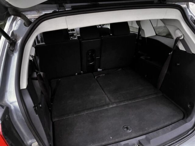 Сірий Додж Джорні, об'ємом двигуна 2 л та пробігом 230 тис. км за 10000 $, фото 5 на Automoto.ua