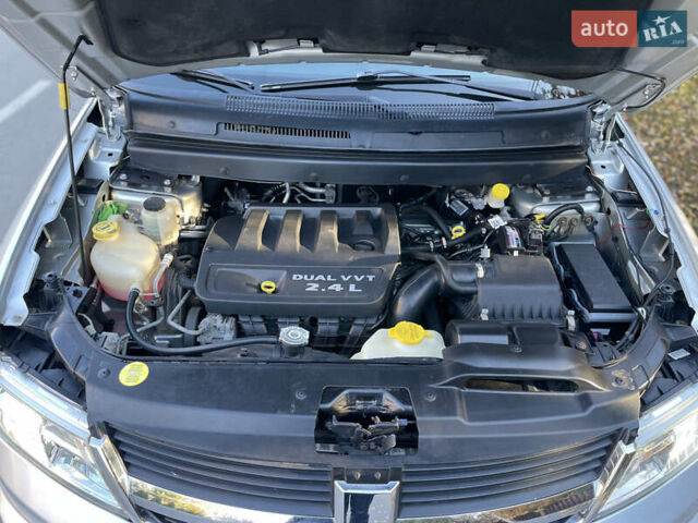 Серый Додж Джорни, объемом двигателя 2.36 л и пробегом 272 тыс. км за 9300 $, фото 28 на Automoto.ua