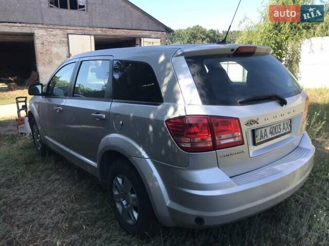 Серый Додж Джорни, объемом двигателя 2.36 л и пробегом 240 тыс. км за 10500 $, фото 9 на Automoto.ua