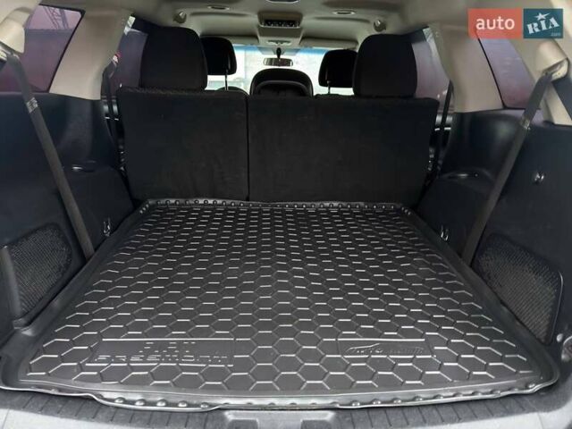 Сірий Додж Джорні, об'ємом двигуна 3.61 л та пробігом 249 тис. км за 8970 $, фото 18 на Automoto.ua