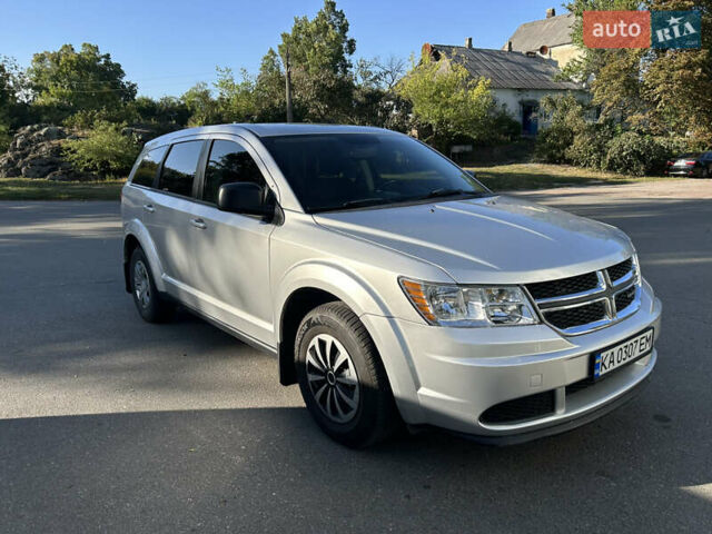 Сірий Додж Джорні, об'ємом двигуна 2.36 л та пробігом 200 тис. км за 8500 $, фото 1 на Automoto.ua