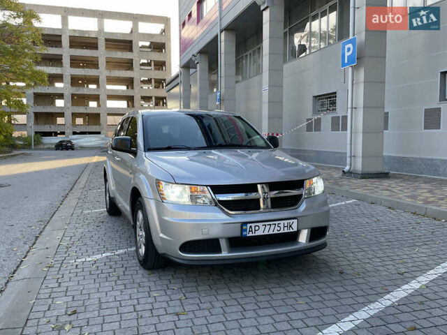 Серый Додж Джорни, объемом двигателя 2.36 л и пробегом 270 тыс. км за 9790 $, фото 12 на Automoto.ua