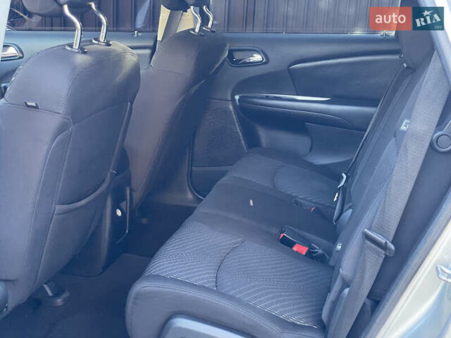 Серый Додж Джорни, объемом двигателя 2.36 л и пробегом 270 тыс. км за 9790 $, фото 27 на Automoto.ua