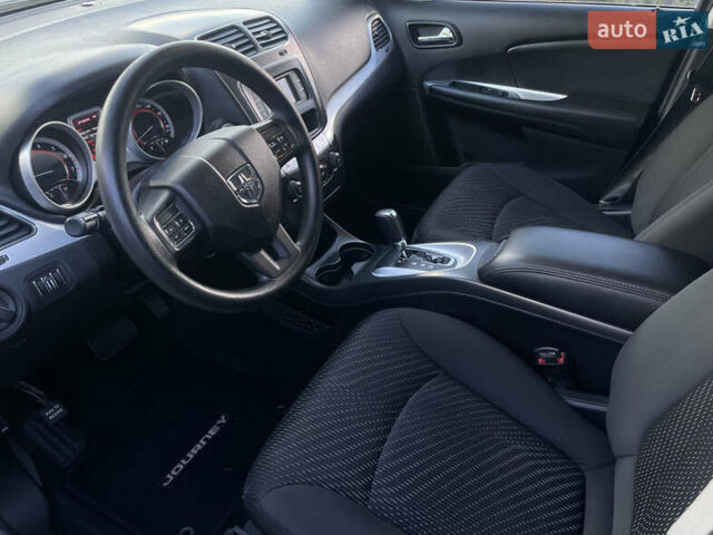 Серый Додж Джорни, объемом двигателя 2.36 л и пробегом 270 тыс. км за 9790 $, фото 15 на Automoto.ua