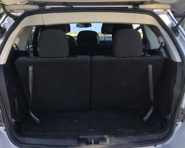 Серый Додж Джорни, объемом двигателя 2.36 л и пробегом 240 тыс. км за 10500 $, фото 7 на Automoto.ua