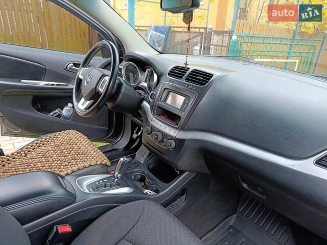 Серый Додж Джорни, объемом двигателя 2.36 л и пробегом 288 тыс. км за 8999 $, фото 7 на Automoto.ua