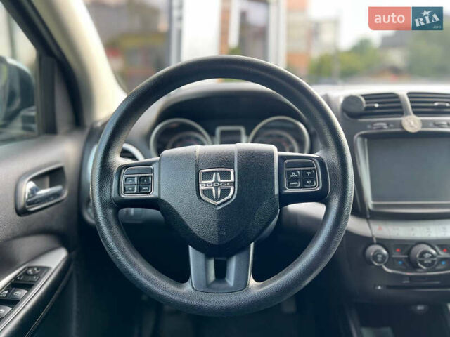 Сірий Додж Джорні, об'ємом двигуна 2.36 л та пробігом 142 тис. км за 10000 $, фото 8 на Automoto.ua