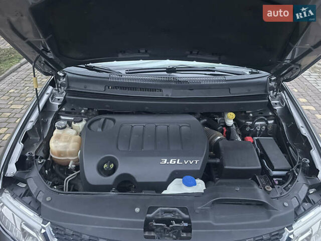 Сірий Додж Джорні, об'ємом двигуна 3.6 л та пробігом 157 тис. км за 12900 $, фото 6 на Automoto.ua