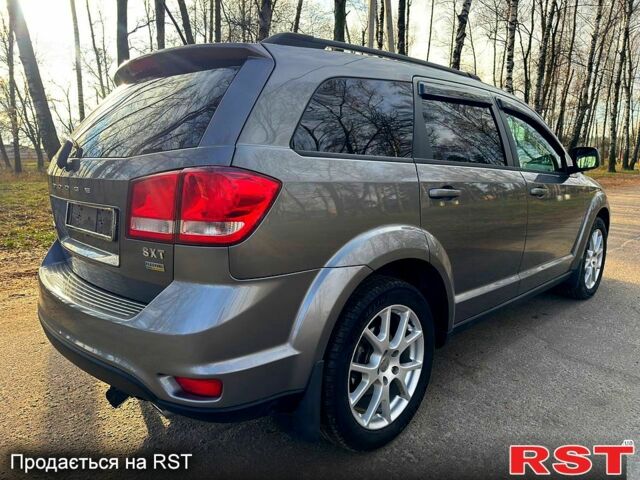 Сірий Додж Джорні, об'ємом двигуна 3.6 л та пробігом 189 тис. км за 8980 $, фото 5 на Automoto.ua