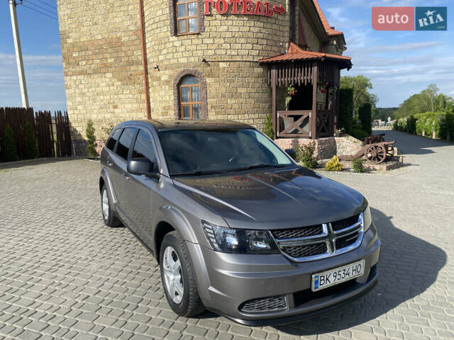 Сірий Додж Джорні, об'ємом двигуна 2.36 л та пробігом 292 тис. км за 8499 $, фото 1 на Automoto.ua