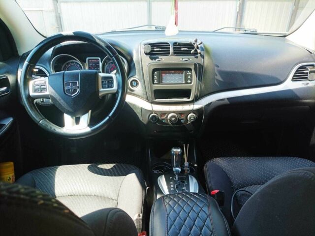 Сірий Додж Джорні, об'ємом двигуна 2.4 л та пробігом 260 тис. км за 9300 $, фото 7 на Automoto.ua