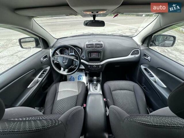 Додж Джорни 2012 в Киеве на Automoto.ua Серый Додж Джорни, объемом двигателя 2.36 л и пробегом 255 тыс. км за 9000 $, фото 14 на Automoto.ua