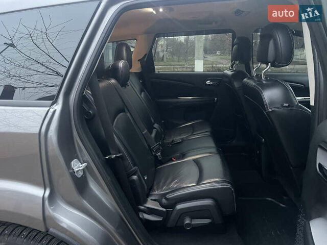 Сірий Додж Джорні, об'ємом двигуна 3.6 л та пробігом 157 тис. км за 12900 $, фото 31 на Automoto.ua