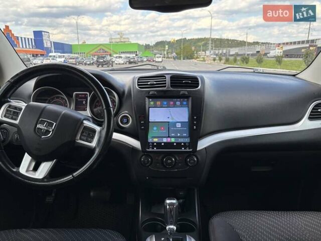 Серый Додж Джорни, объемом двигателя 2.36 л и пробегом 185 тыс. км за 11000 $, фото 40 на Automoto.ua