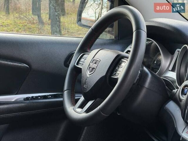 Серый Додж Джорни, объемом двигателя 3.6 л и пробегом 189 тыс. км за 8950 $, фото 36 на Automoto.ua