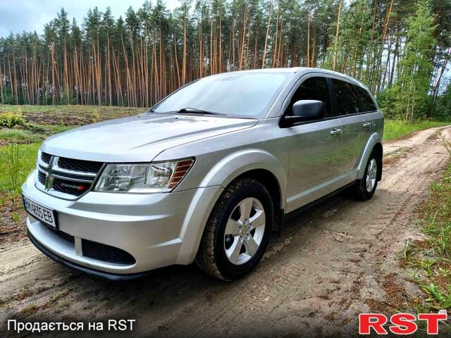 Серый Додж Джорни, объемом двигателя 2.4 л и пробегом 111 тыс. км за 8000 $, фото 7 на Automoto.ua