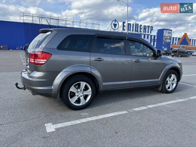 Серый Додж Джорни, объемом двигателя 2.36 л и пробегом 185 тыс. км за 11000 $, фото 18 на Automoto.ua