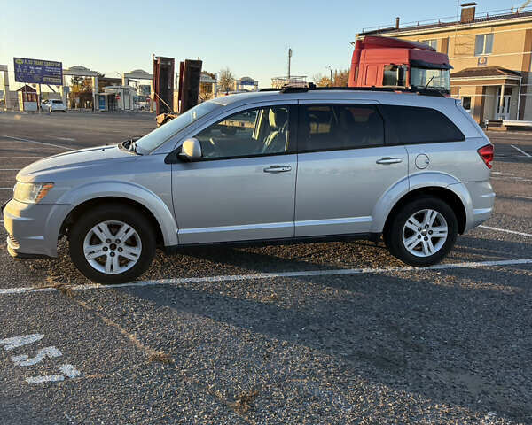 Сірий Додж Джорні, об'ємом двигуна 2.4 л та пробігом 120 тис. км за 9700 $, фото 6 на Automoto.ua