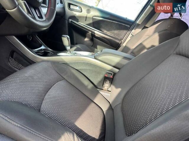 Серый Додж Джорни, объемом двигателя 3.6 л и пробегом 189 тыс. км за 8950 $, фото 24 на Automoto.ua