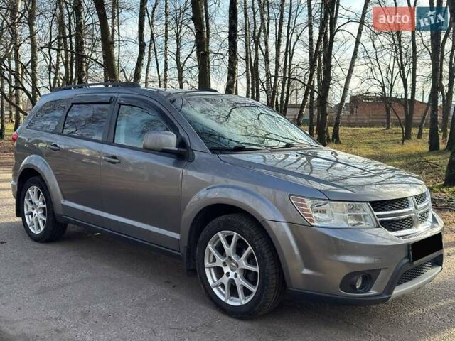 Серый Додж Джорни, объемом двигателя 3.6 л и пробегом 189 тыс. км за 8950 $, фото 3 на Automoto.ua