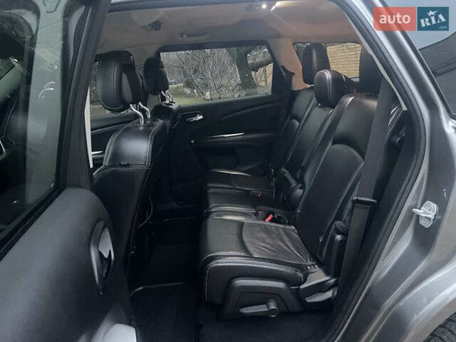 Сірий Додж Джорні, об'ємом двигуна 3.6 л та пробігом 157 тис. км за 12900 $, фото 33 на Automoto.ua