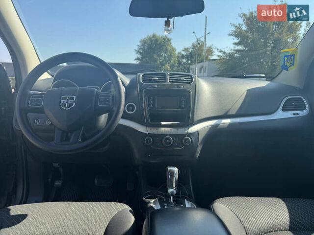 Серый Додж Джорни, объемом двигателя 2.4 л и пробегом 310 тыс. км за 8200 $, фото 15 на Automoto.ua