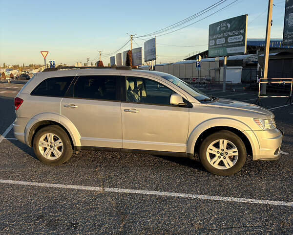 Сірий Додж Джорні, об'ємом двигуна 2.4 л та пробігом 120 тис. км за 9700 $, фото 7 на Automoto.ua