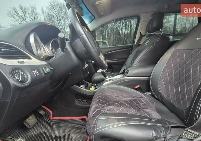 Сірий Додж Джорні, об'ємом двигуна 2.36 л та пробігом 389 тис. км за 7299 $, фото 9 на Automoto.ua