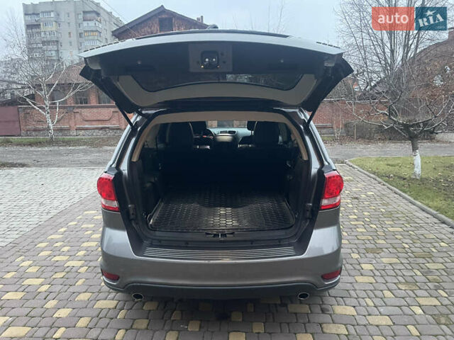Сірий Додж Джорні, об'ємом двигуна 3.6 л та пробігом 157 тис. км за 12900 $, фото 26 на Automoto.ua