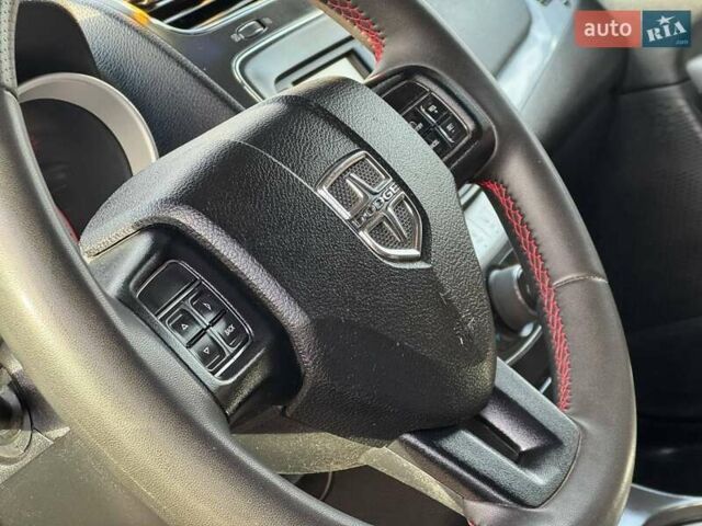 Серый Додж Джорни, объемом двигателя 3.6 л и пробегом 189 тыс. км за 8950 $, фото 30 на Automoto.ua