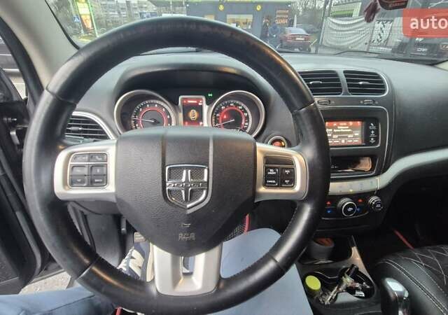 Сірий Додж Джорні, об'ємом двигуна 2.36 л та пробігом 389 тис. км за 7299 $, фото 6 на Automoto.ua