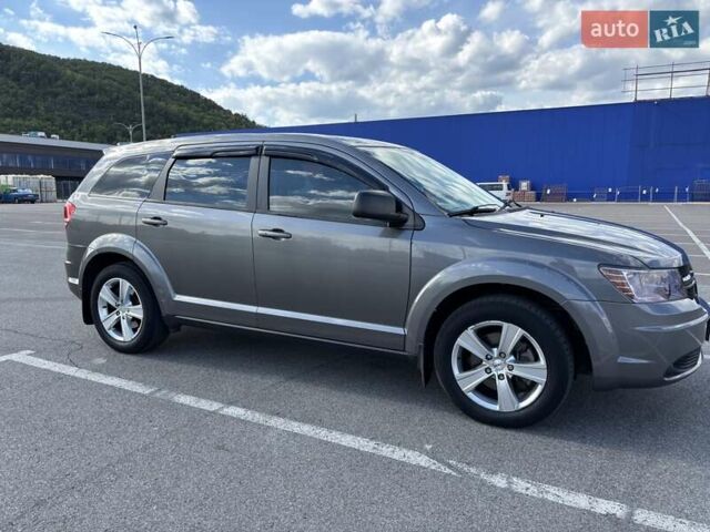 Серый Додж Джорни, объемом двигателя 2.36 л и пробегом 185 тыс. км за 11000 $, фото 14 на Automoto.ua