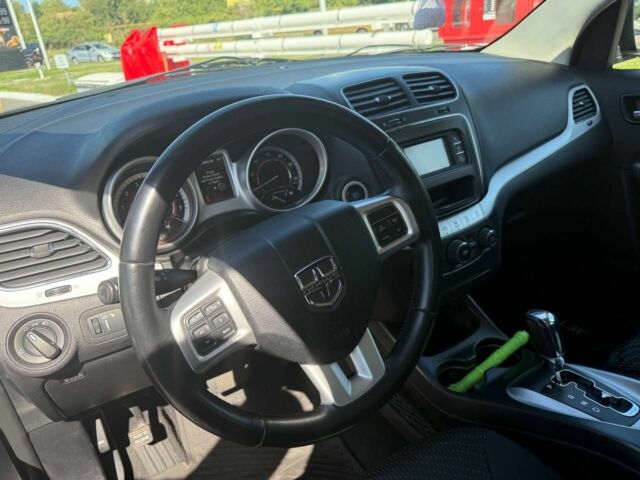 Серый Додж Джорни, объемом двигателя 2.4 л и пробегом 137 тыс. км за 10000 $, фото 11 на Automoto.ua