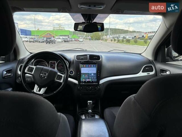 Серый Додж Джорни, объемом двигателя 2.36 л и пробегом 185 тыс. км за 11000 $, фото 42 на Automoto.ua
