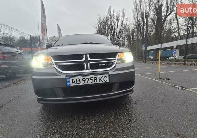 Сірий Додж Джорні, об'ємом двигуна 2.36 л та пробігом 389 тис. км за 7299 $, фото 7 на Automoto.ua