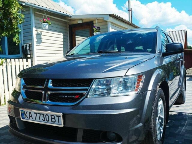 Сірий Додж Джорні, об'ємом двигуна 2.4 л та пробігом 260 тис. км за 9300 $, фото 3 на Automoto.ua