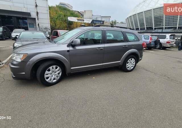 Сірий Додж Джорні, об'ємом двигуна 2.36 л та пробігом 320 тис. км за 8900 $, фото 8 на Automoto.ua