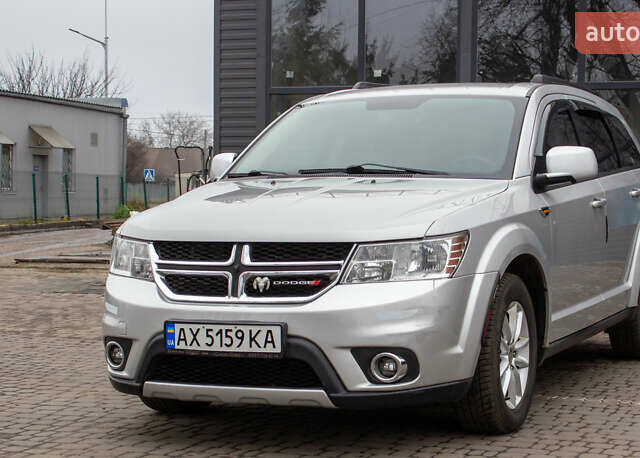 Серый Додж Джорни, объемом двигателя 2.36 л и пробегом 206 тыс. км за 10500 $, фото 3 на Automoto.ua