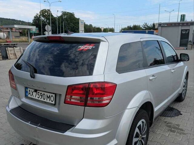 Серый Додж Джорни, объемом двигателя 2.4 л и пробегом 228 тыс. км за 11399 $, фото 3 на Automoto.ua