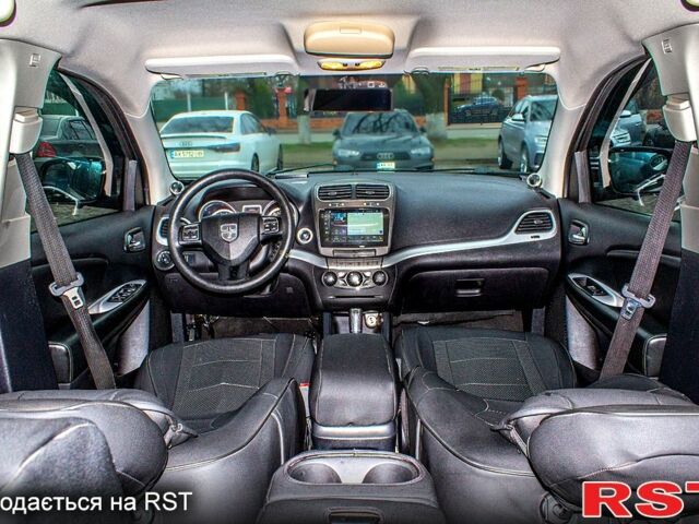 Сірий Додж Джорні, об'ємом двигуна 2.4 л та пробігом 205 тис. км за 10500 $, фото 13 на Automoto.ua