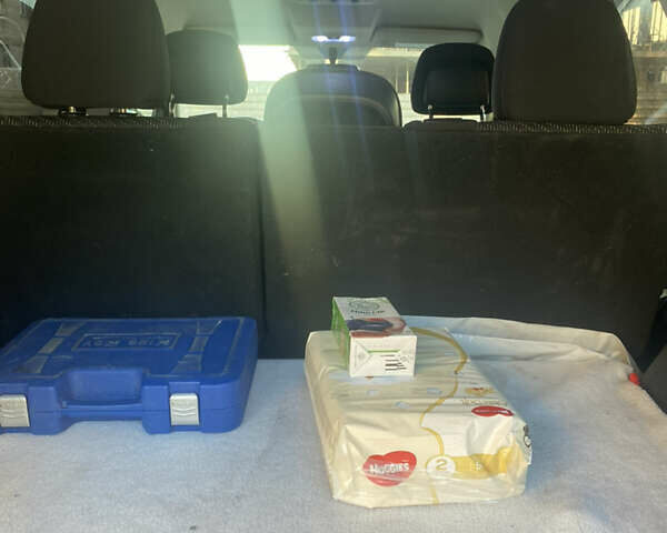 Серый Додж Джорни, объемом двигателя 2.36 л и пробегом 180 тыс. км за 9500 $, фото 7 на Automoto.ua