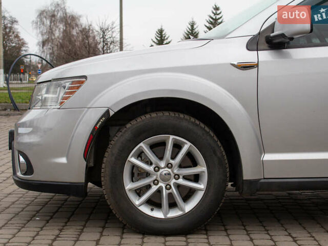 Серый Додж Джорни, объемом двигателя 2.36 л и пробегом 206 тыс. км за 10500 $, фото 10 на Automoto.ua