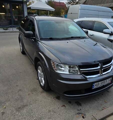 Серый Додж Джорни, объемом двигателя 2.4 л и пробегом 214 тыс. км за 9700 $, фото 5 на Automoto.ua