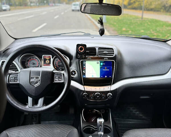 Сірий Додж Джорні, об'ємом двигуна 2.36 л та пробігом 198 тис. км за 9000 $, фото 11 на Automoto.ua