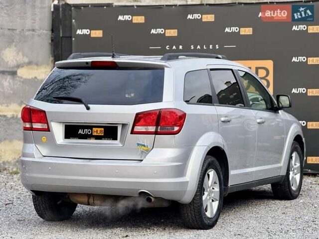 Серый Додж Джорни, объемом двигателя 2.36 л и пробегом 215 тыс. км за 8900 $, фото 7 на Automoto.ua