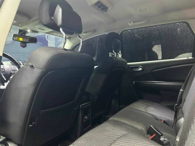 Серый Додж Джорни, объемом двигателя 2.4 л и пробегом 248 тыс. км за 10500 $, фото 18 на Automoto.ua