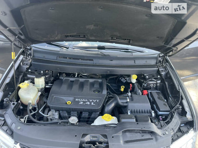 Серый Додж Джорни, объемом двигателя 2.36 л и пробегом 145 тыс. км за 10400 $, фото 15 на Automoto.ua
